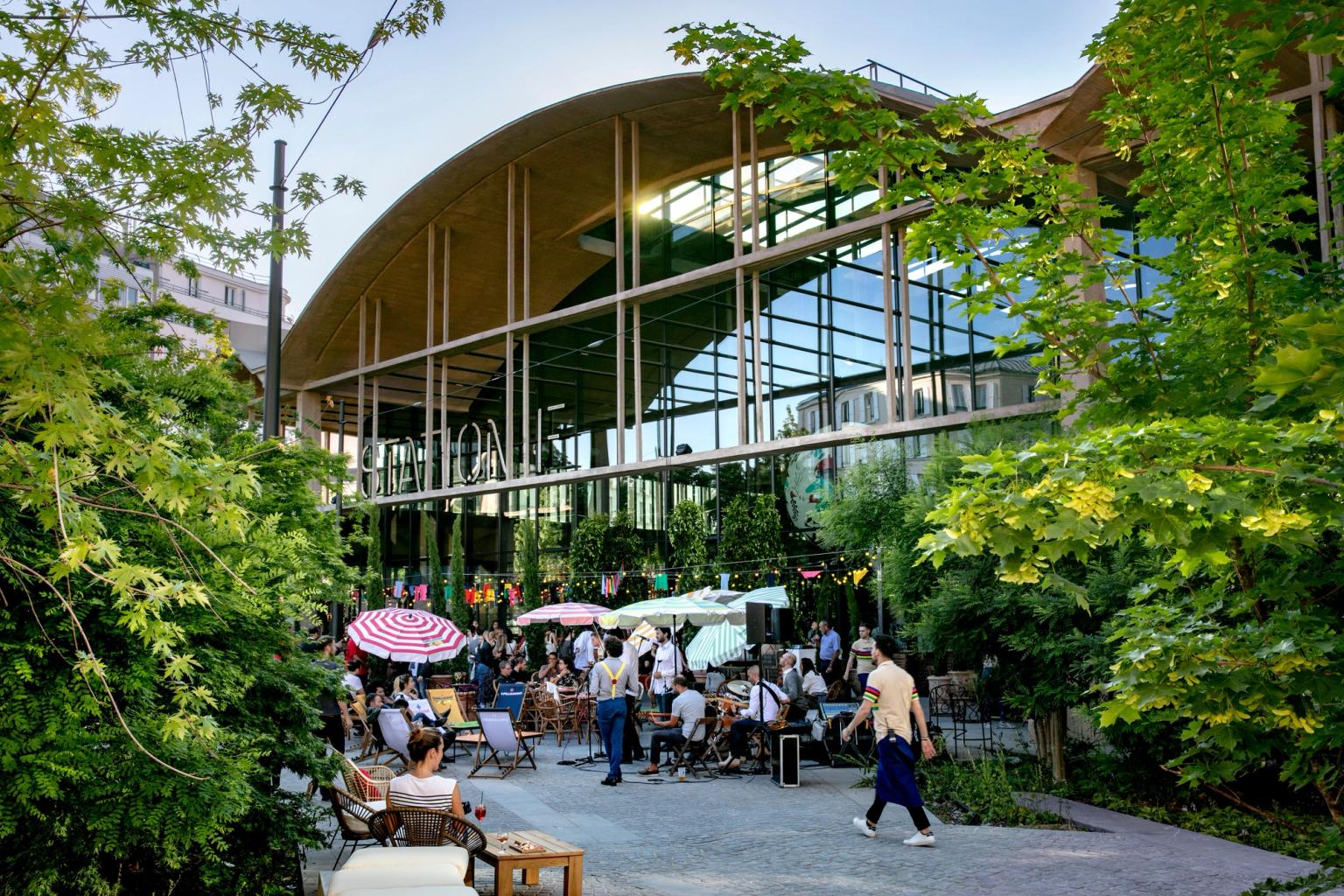 Terrasse to privatize