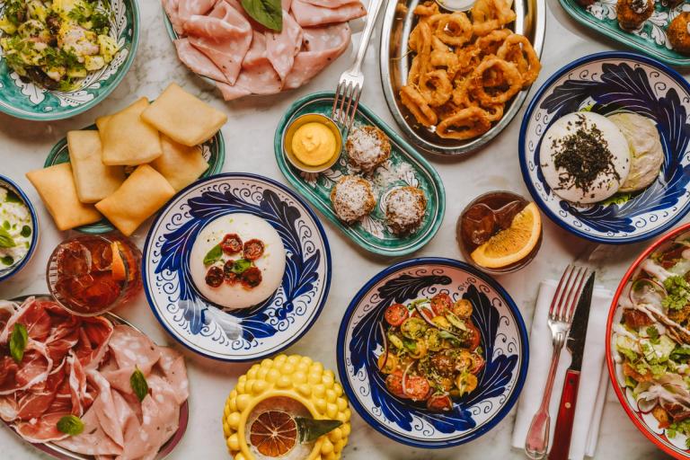 Restaurant pour un groupe de 20 personnes