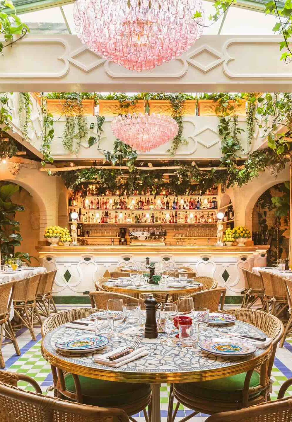 Jacuzzi® Italian Restaurant, Kensington, West London