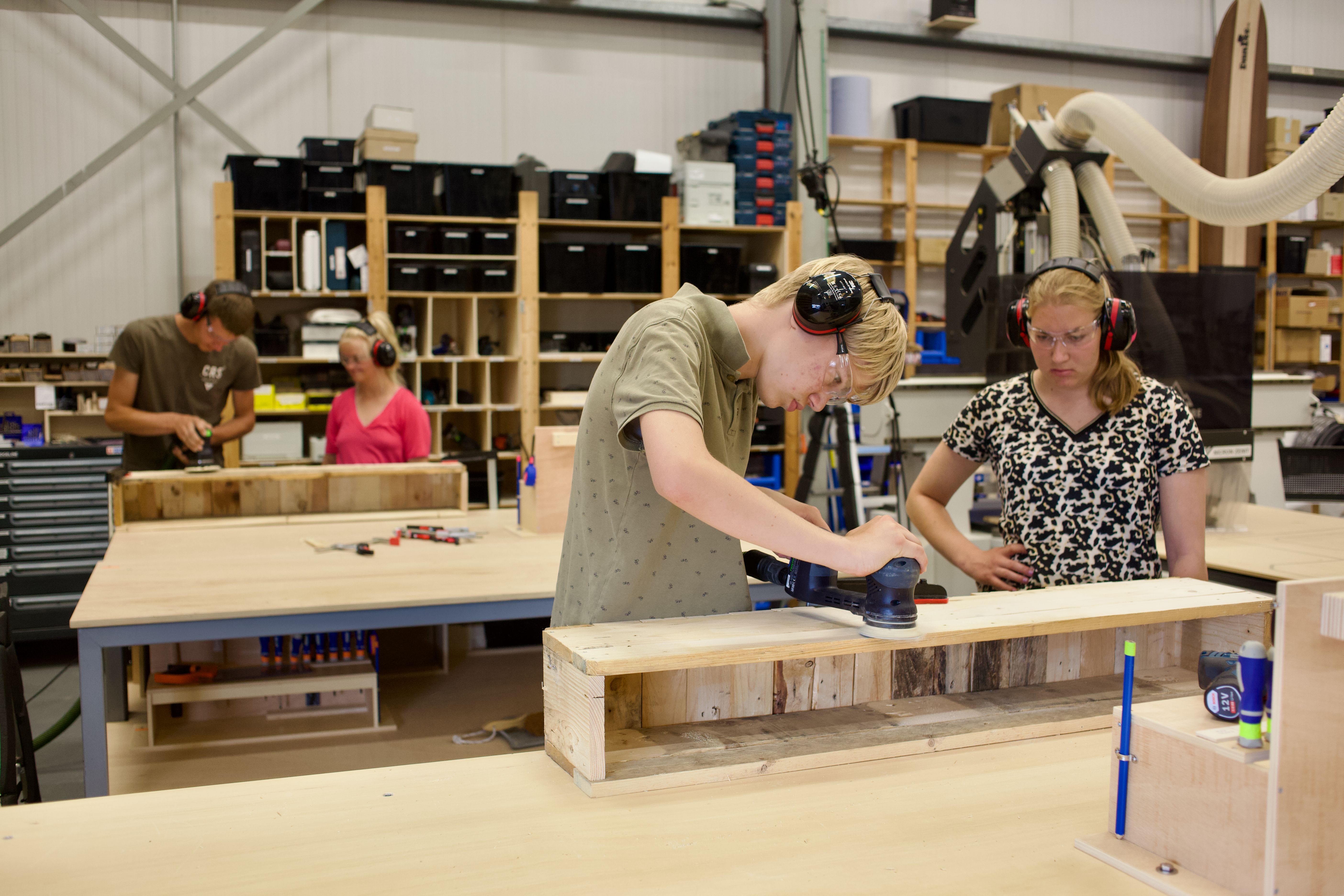 Sociale Houtwerkplaats dagbesteding bloembak Schuren