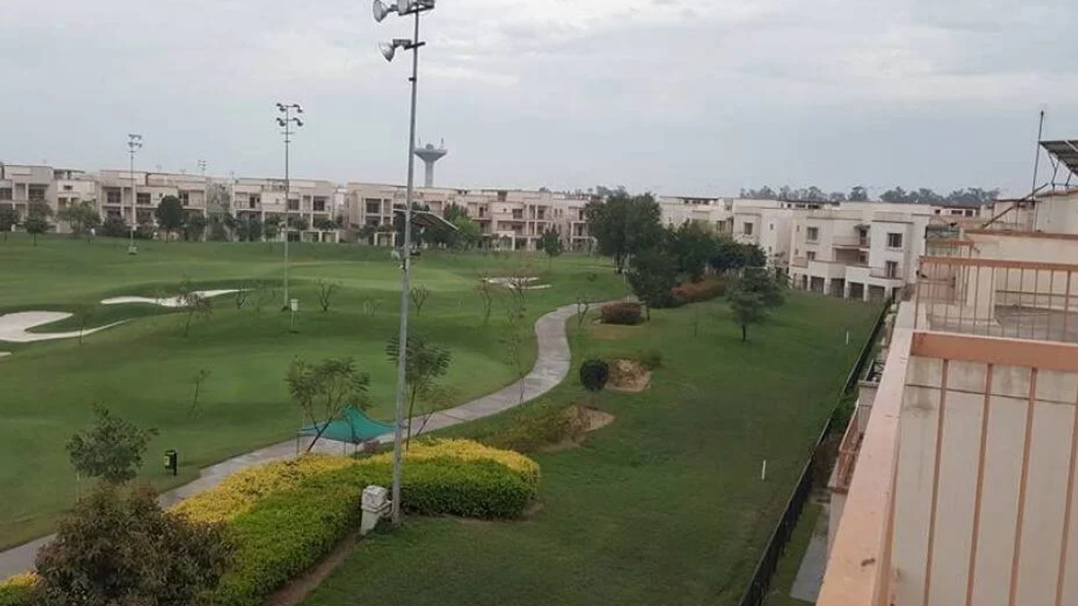 5 Marla Residential Plot — DHA Phase 8 Ivy Green, Block Z4 (Plot 140)