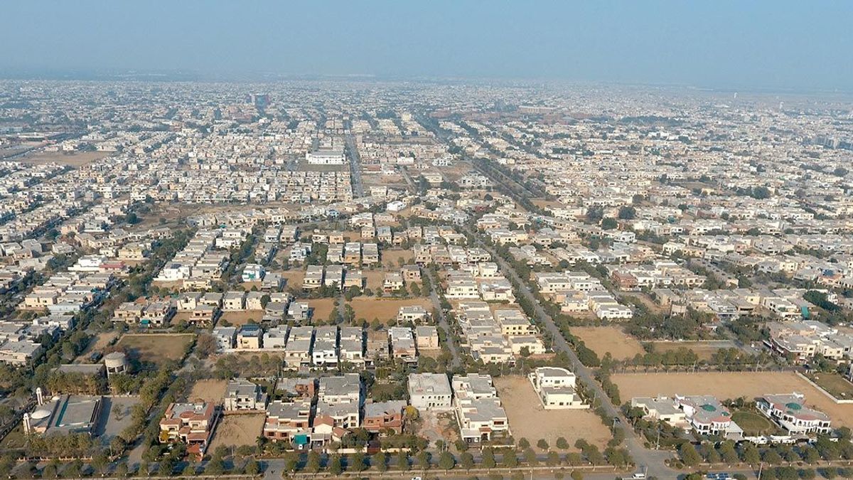 8 Marla Commercial Plot — DHA Phase 8, Broadway Commercial (Plot 115-A)
