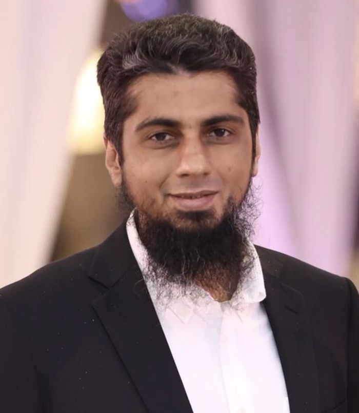 Portrait of Aamir Niaz
