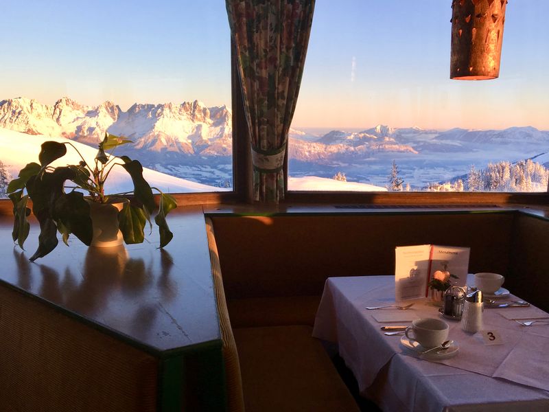 Panoramablick vom Frühstückstisch