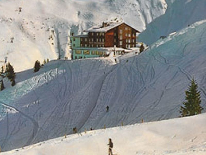 Die "Alte Ehrenbachhöhe", bevor sie durch ein Feuer zerstört wurde