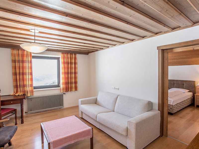 Junior Apartment - Image 2