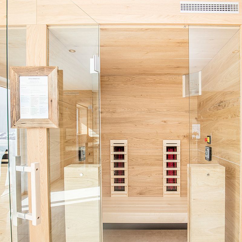Infrared sauna