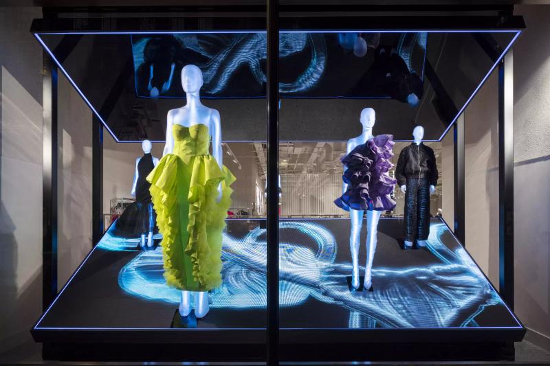 H&M Window