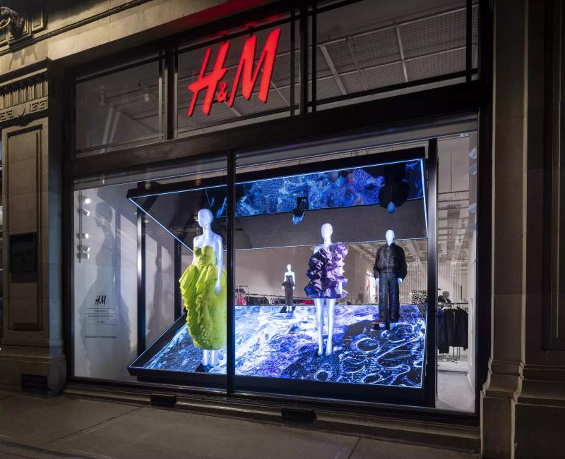 H&M Window