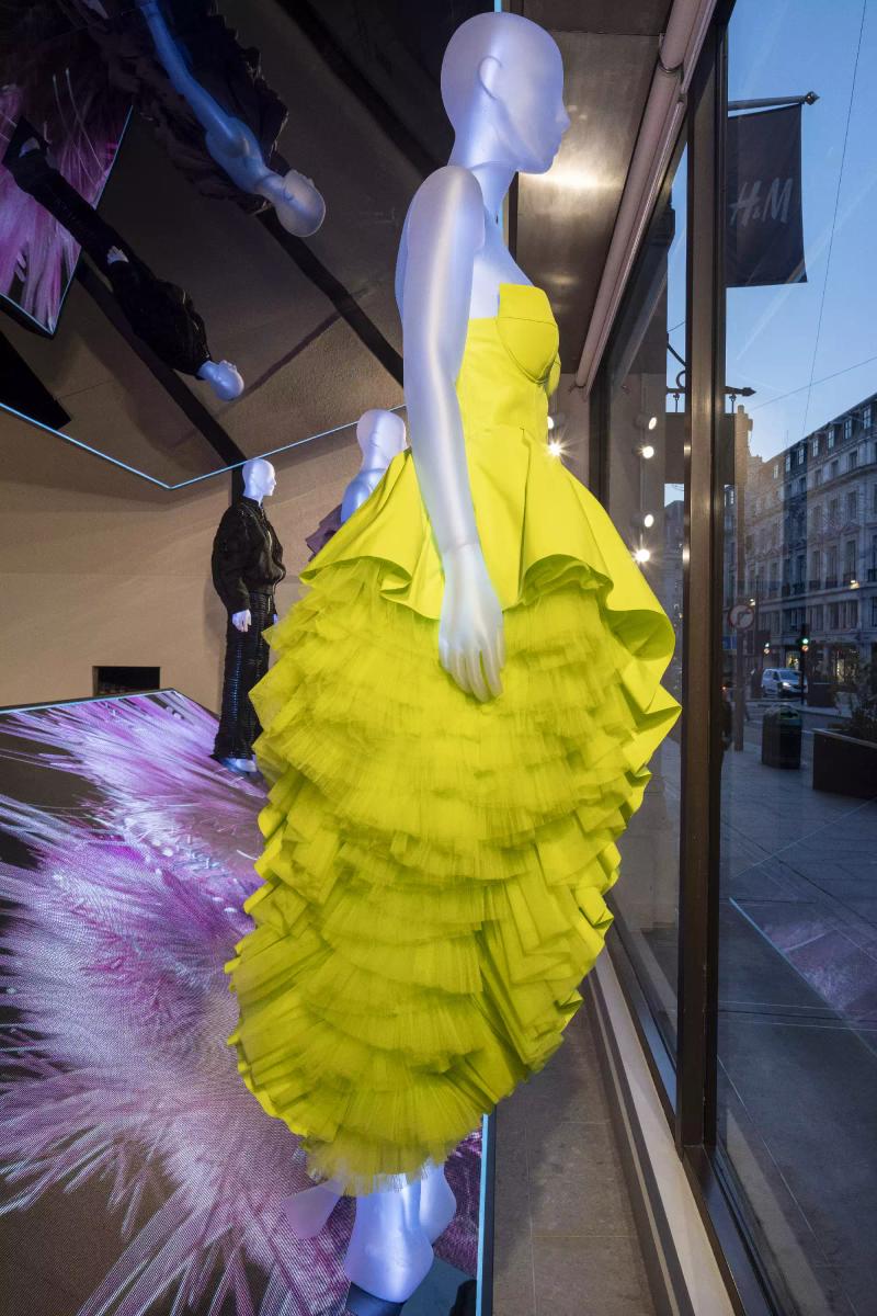 H&M Window