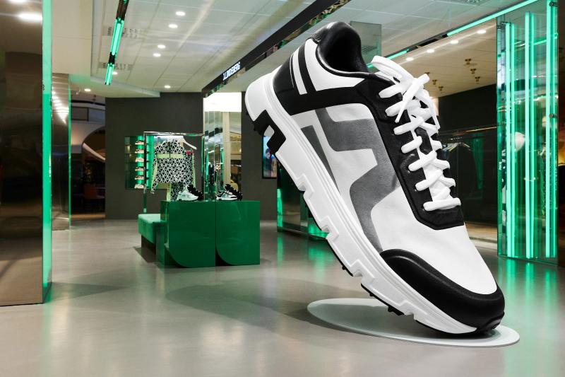 Shoes Pop Up