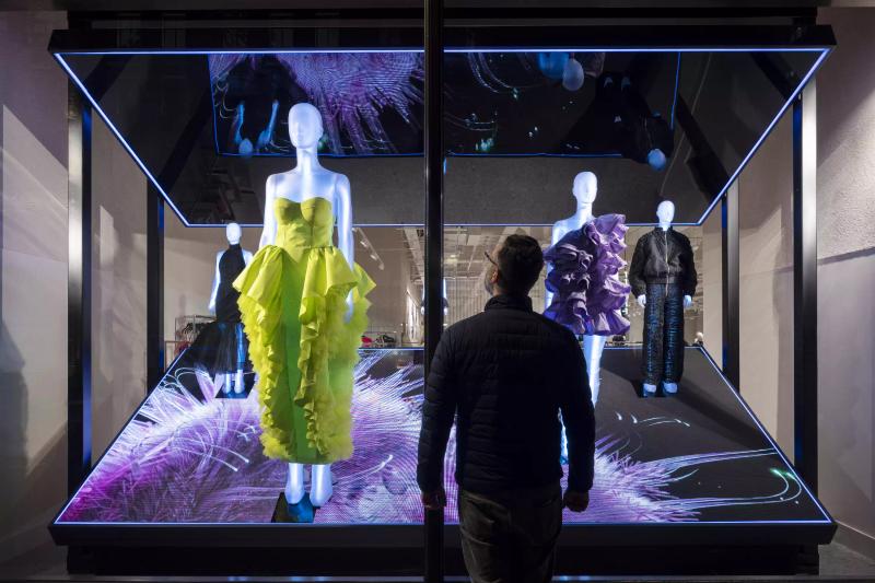 H&M Window