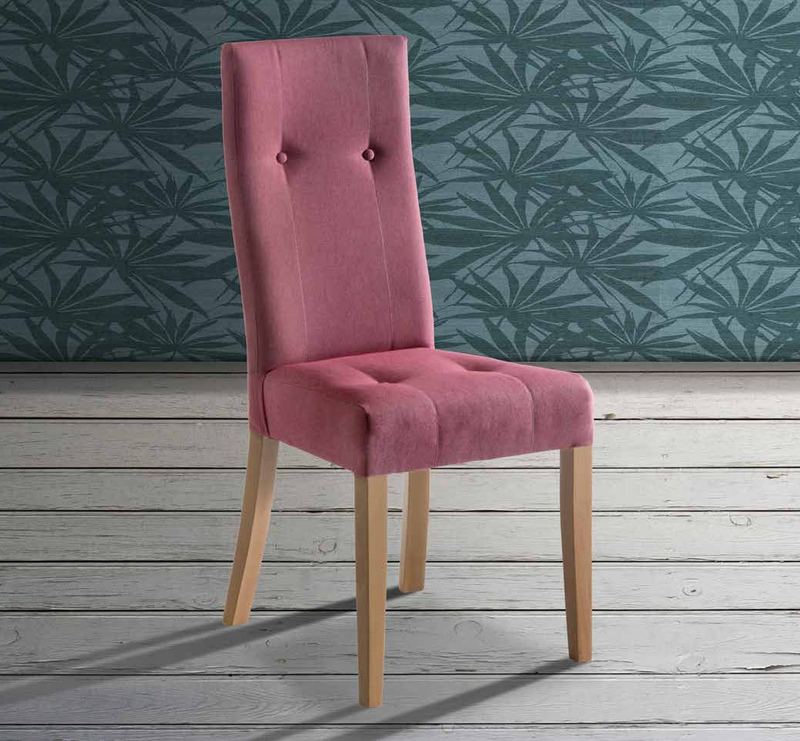 Silla de comedor modelo 149 de SG, respaldo alto tapizado en capitoné sobre patas de madera