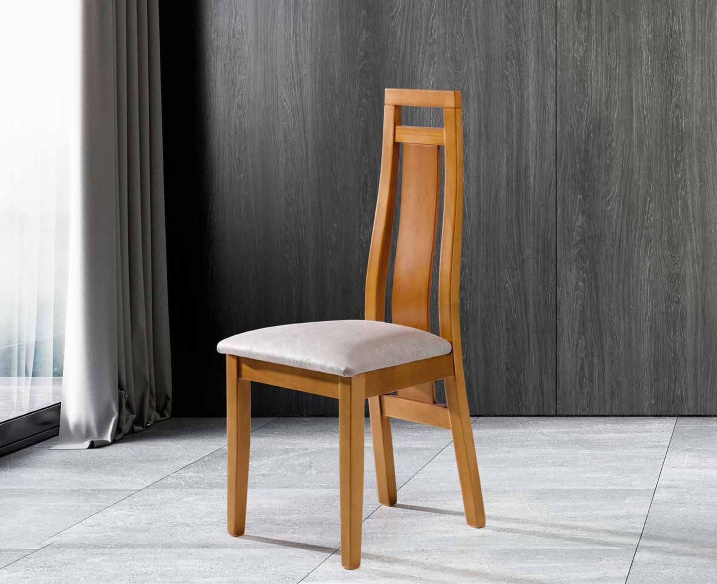 Silla de comedor modelo 134 de SG, respaldo alto de madera con dos huecos rectangulares calados