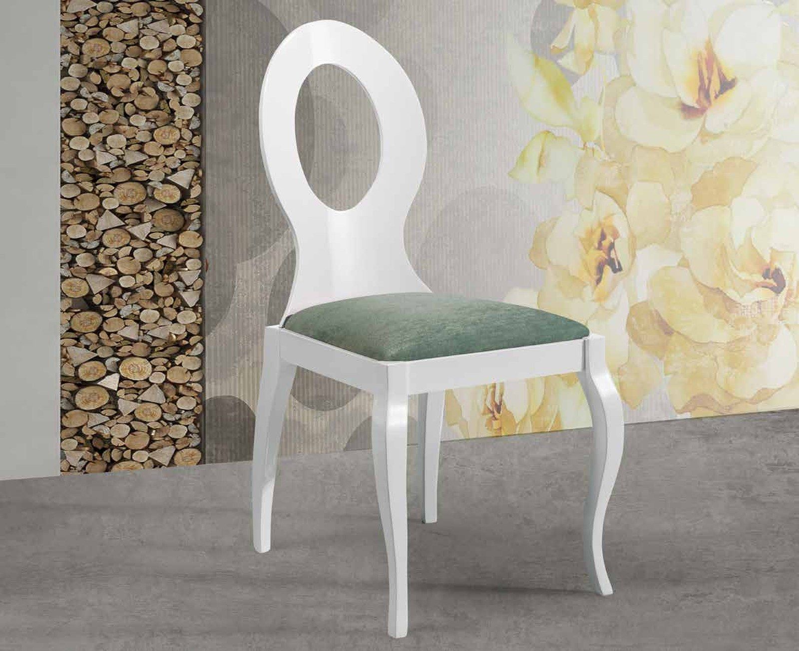 Silla de comedor modelo 147 de SG, respaldo ovalado calado, con el óvalo abierto, sobre estructura blanca