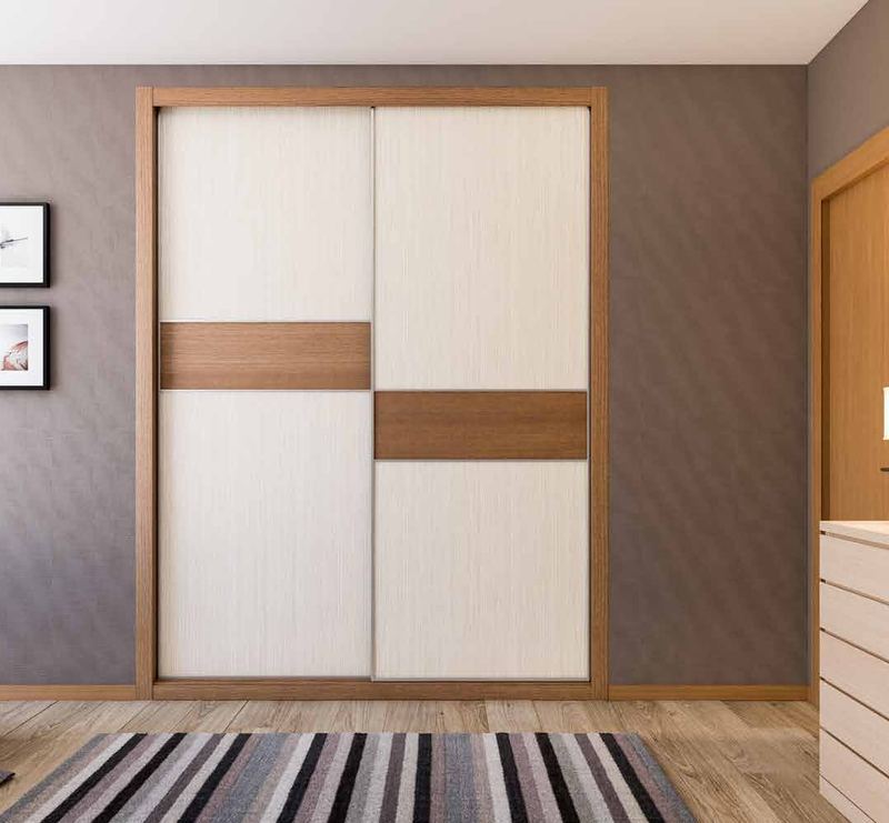 Puertas correderas de armario empotrado en wood line y nogal pacífico, en un dormitorio, composición slim.