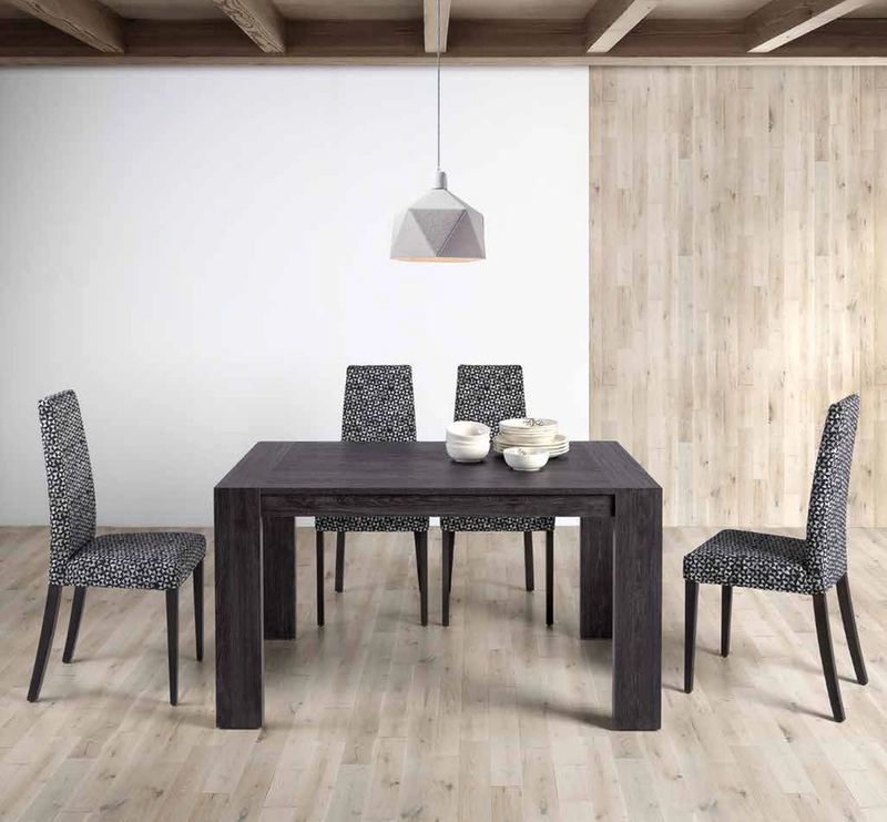Silla Madera / Tapizada 116 de Pinald, fotografía del catálogo del fabricante