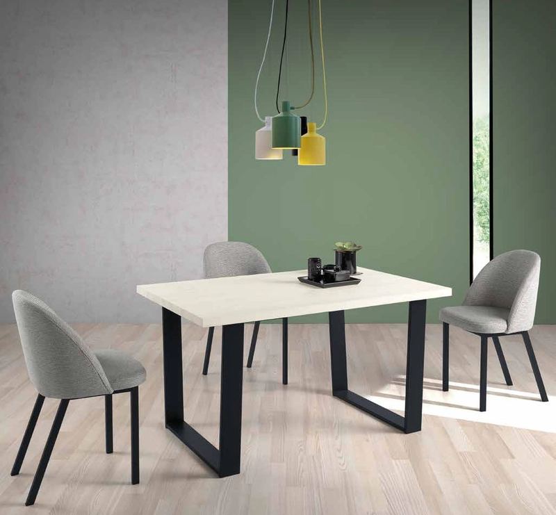 Mesa De Comedor Fija 2022 de Pinald, fotografía del catálogo del fabricante