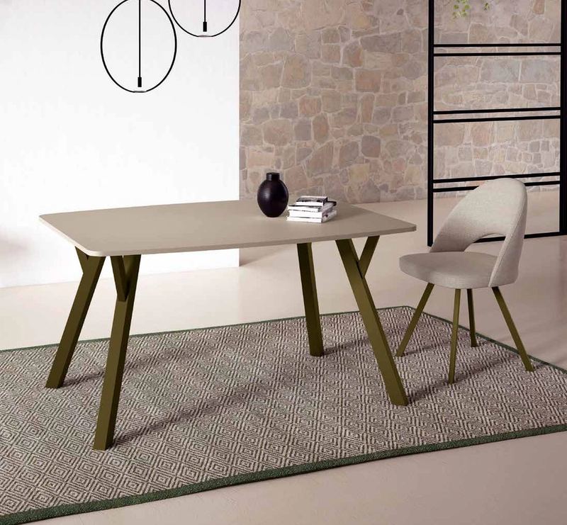 Silla Metal / Tapizada 228 de Pinald, fotografía del catálogo del fabricante
