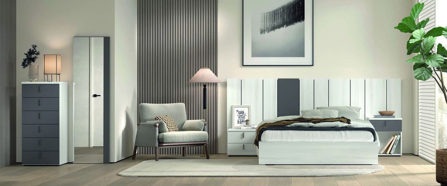 matrimonio-emotion-dormitorio-12-principal-01.jpg: Dormitorio Emötion composición 12 con cama doble, cabecero morse alas, módulos win, cómoda alta y espejo