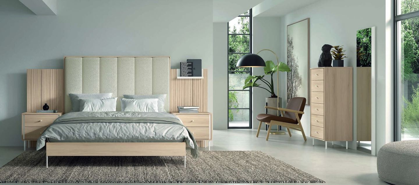 matrimonio-emotion-dormitorio-21-principal-01.jpg: Dormitorio Emötion composición 21 con cama doble, cabecero diva tapizado, módulos zen y cómoda alta