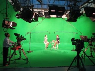 HTV talk-show features Goodwill Ambassador and top model Vu Ha Anh