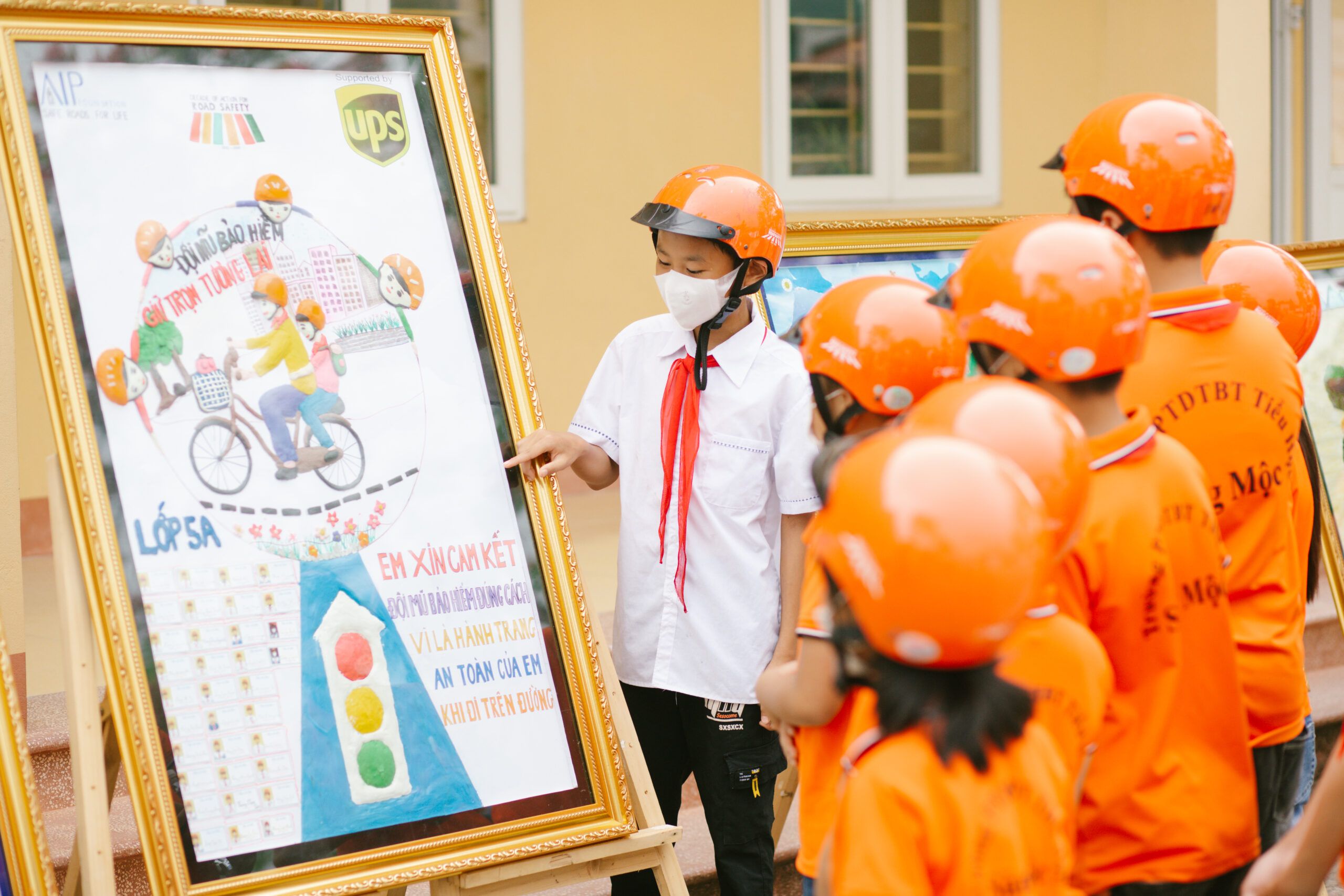 A picture is worth a thousand words: Students enjoy expressing their road safety knowledge through art
