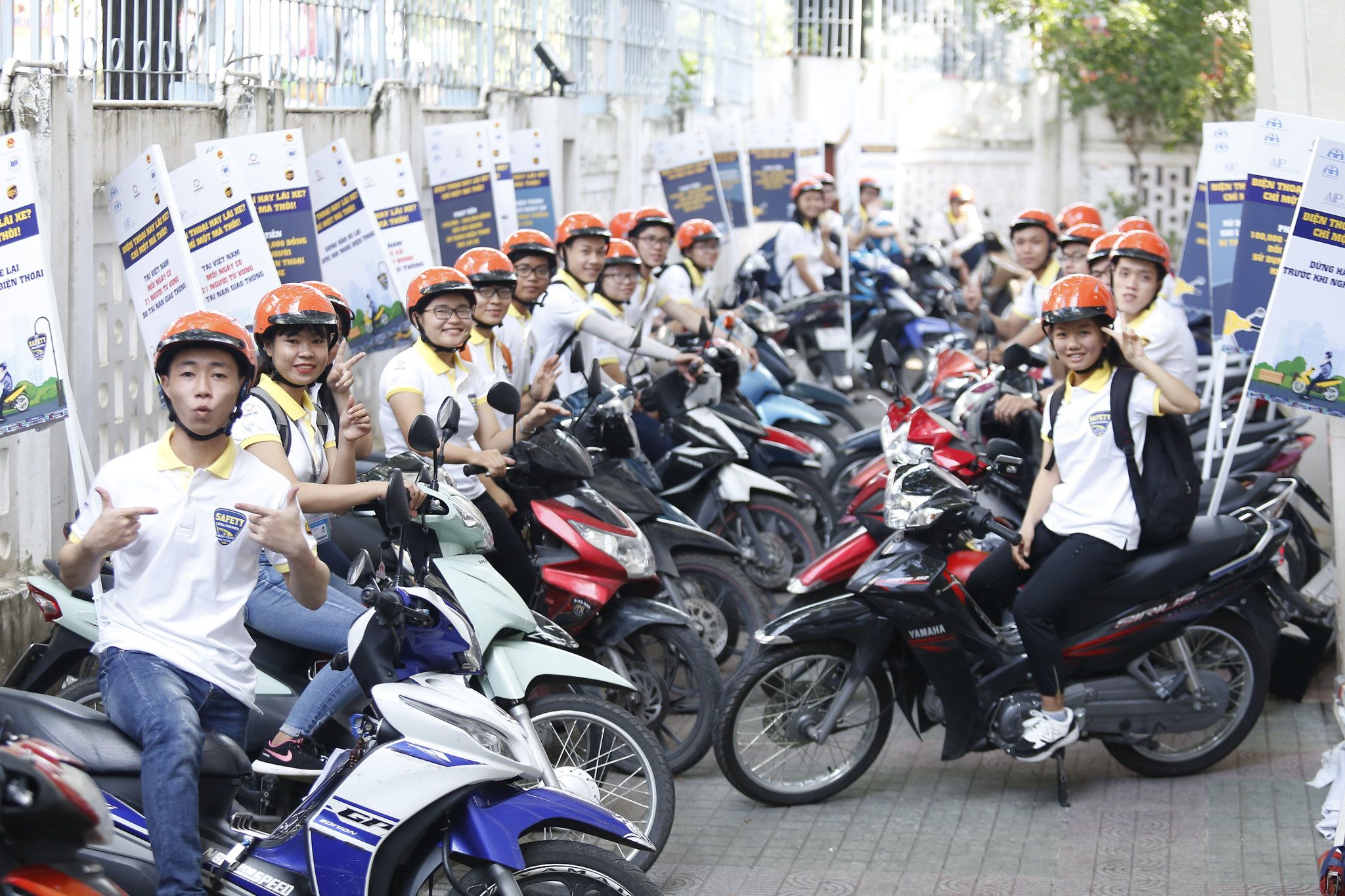 Road Safety Ambassadors get ready for the parade
