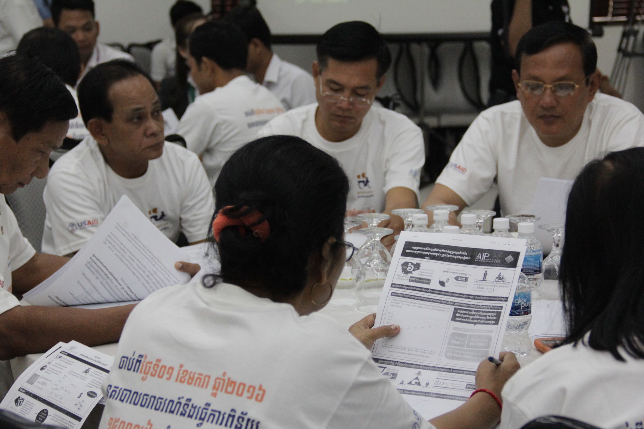 Communes gather to discuss annual plan to improve motorcycle passenger helmet use