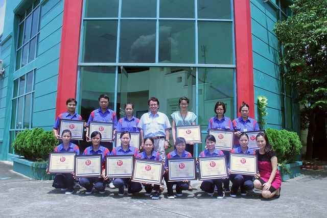 Protec staff recognized with service certificates
