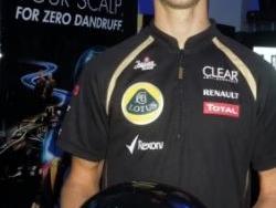 CLEAR launches new road safety initiative at Singapore Grand Prix