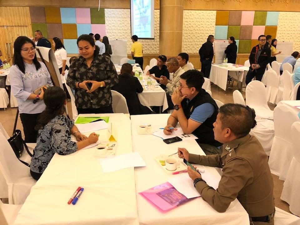 Thiratee Chaijaree facilitating a group discussion at the workshop.