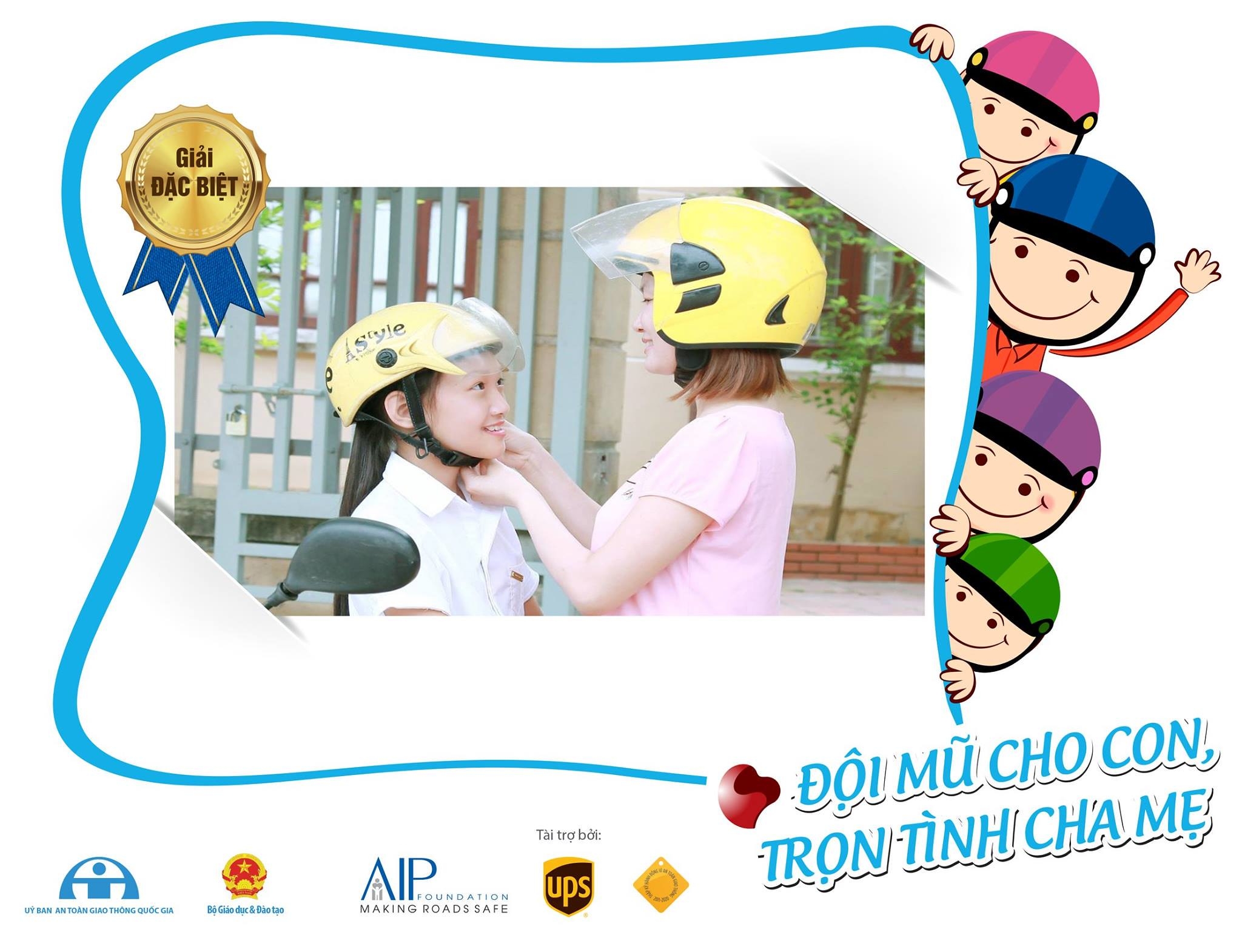 One of the winning photographs from the contest helps highlight the centrality of parents in their children’s safety on the roads.