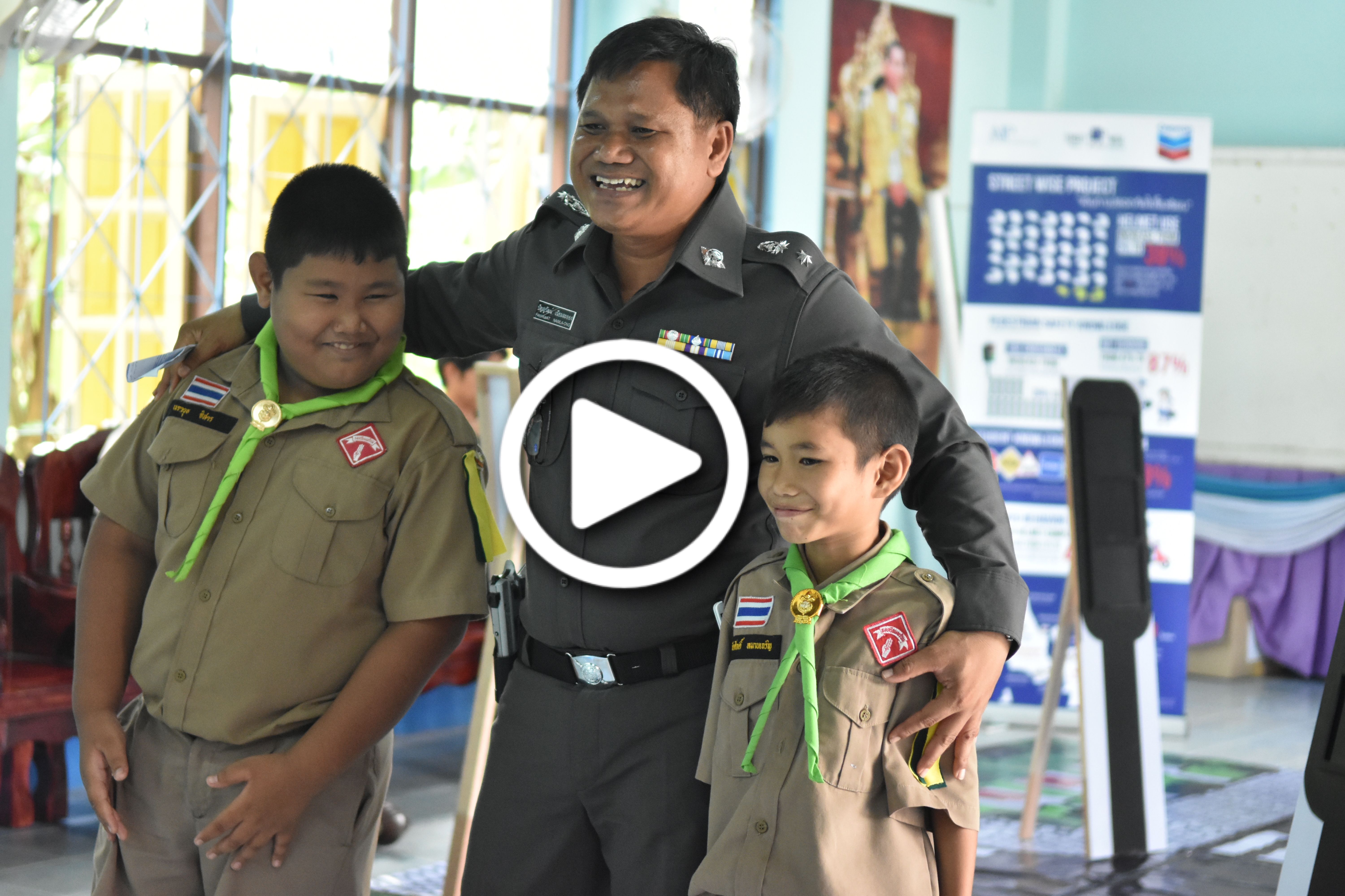 A Songkhla Police Officer participates in the Street Wise program highlight video.