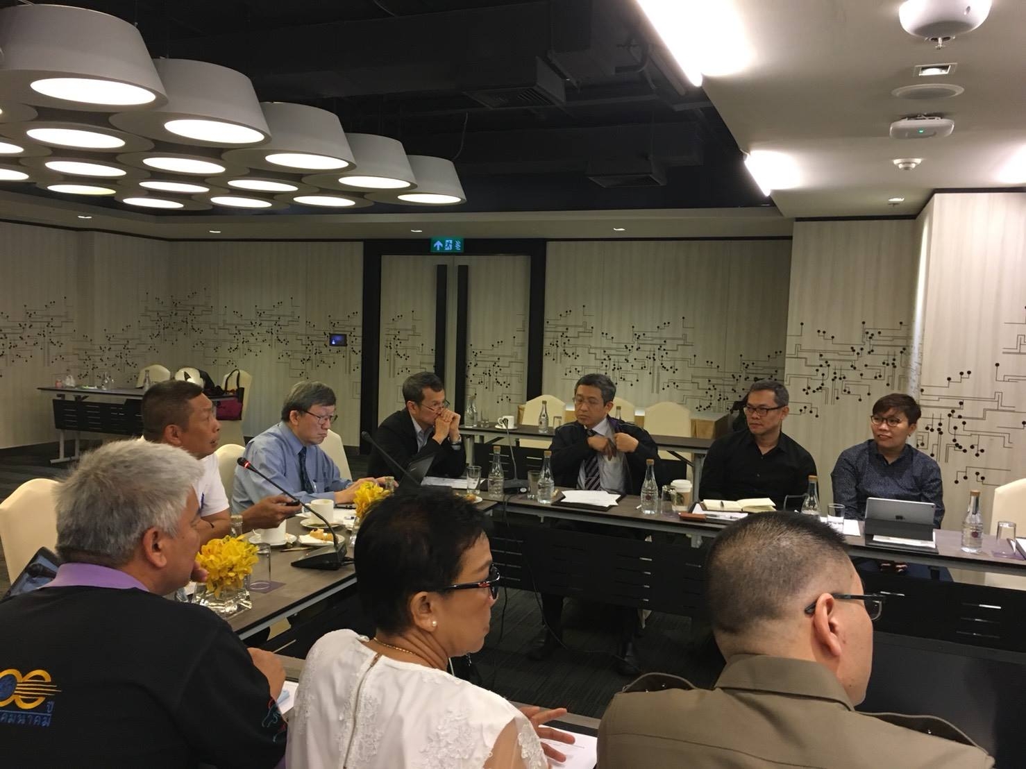 Road safety stakeholders at a recent meeting on traffic police reforms organized by WHO and the Thai government.