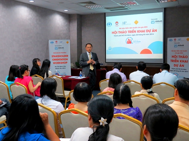 Abbott Laboratories, government partners, traffic police, and school principals collaborate to promote standard helmets for students and their parents.