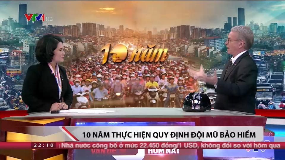 AIP Foundation President Greig Craft interviewed with news anchor Ms. Thu Ha of “Today’s Issues” to discuss 10 years of implementing Vietnam’s national helmet law.