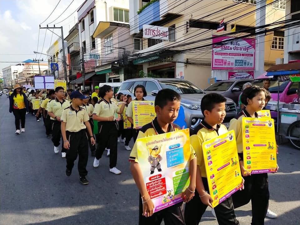 Street Wise launches road safety parade and educational activities at schools in Thailand