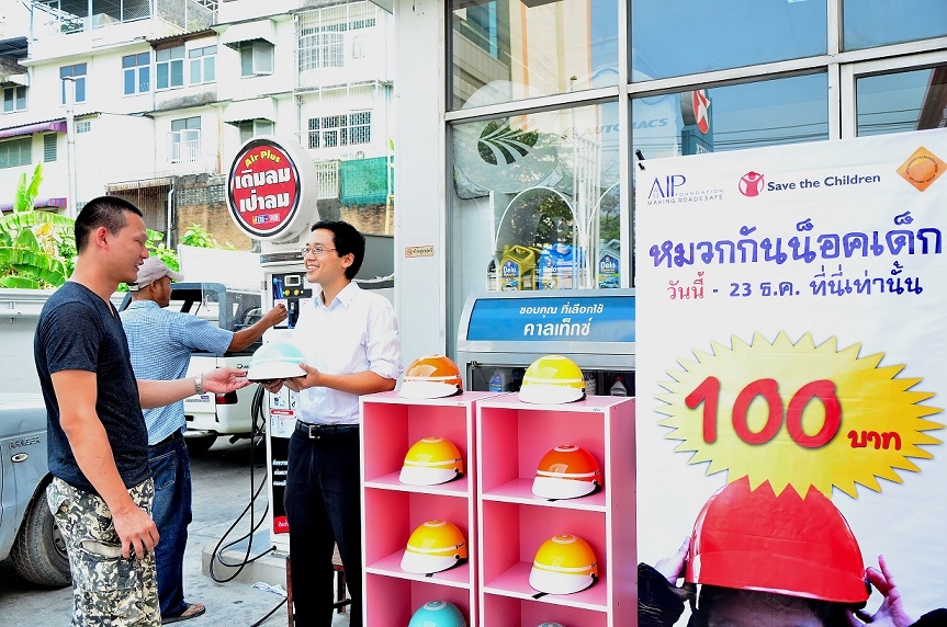 “Pop-up” child helmet retail kiosk piloted to increase child helmet use in Bangkok