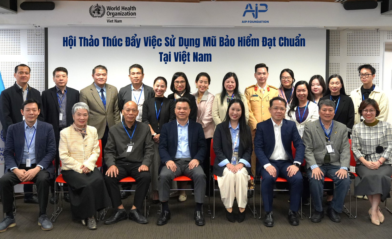 The workshop brought together members of the Viet Nam Project 2000 Road Safety Partnership, as well as Government agencies, civil society and the transport sector.