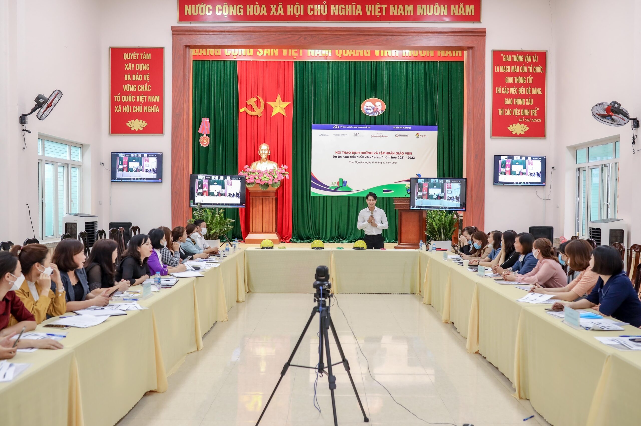 A growing legacy: the expansion of the Helmets for Kids program in Thai Nguyen province Vietnam.