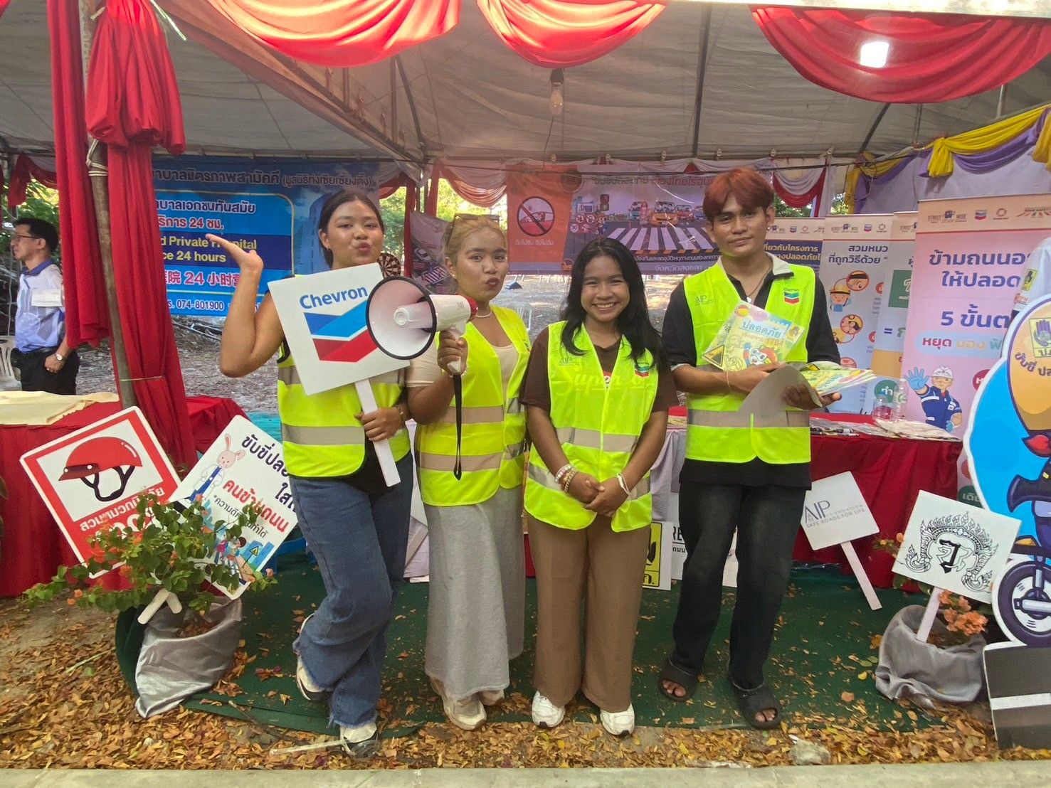 AIP Foundation Collaborates with Songkhla Authorities to Promote Road Safety at 2024 Red Cross Fair in Songkhla, Thailand