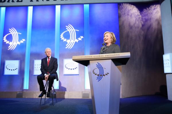 Bill và Hillary Clinton tại cuộc họp thường niên Sáng kiến Toàn cầu Clinton năm nay