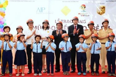Four high-risk schools in HCMC to receive Helmets for Kids from UPS Foundation