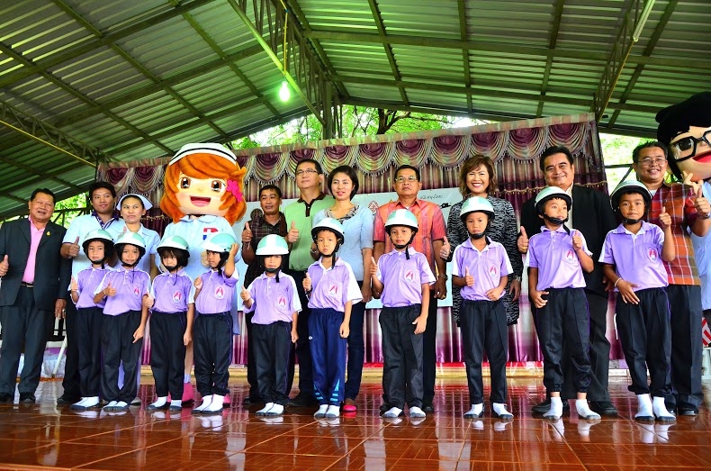 Vespiario and AIP Foundation donate helmets in harmony with Road Safety Day