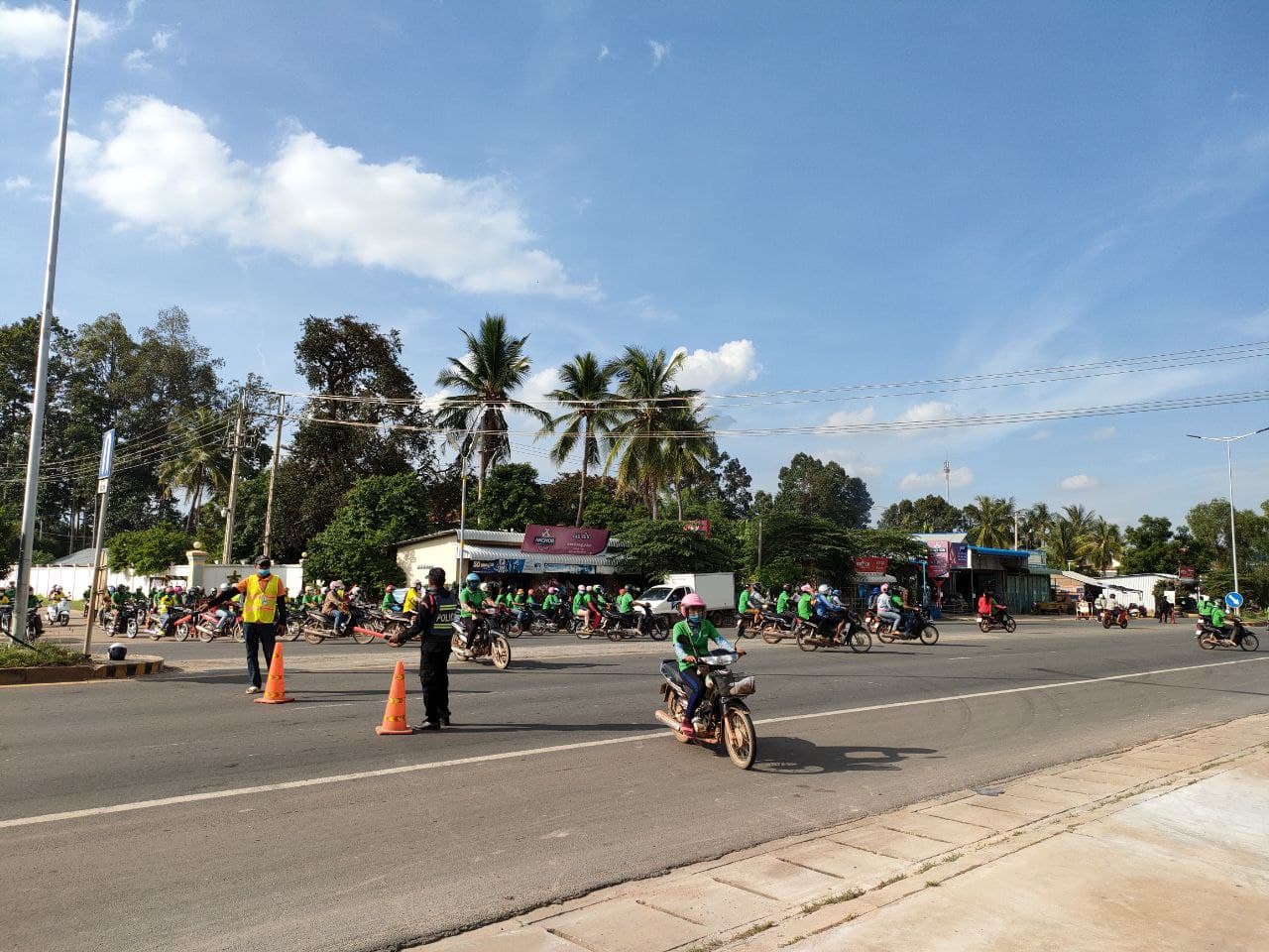 Improving commuting conditions for vulnerable factory workers day by day in Cambodia.