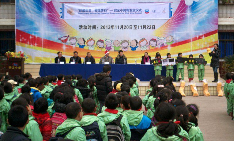 1,800 reflective caps donated to 18 schools in China