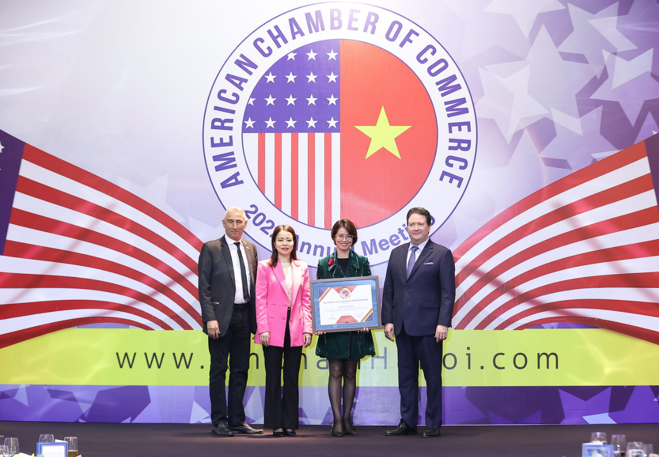 AIP Foundation receives the AmCham CSR Recognition Award 2022 for its contribution to safer mobility across Vietnam