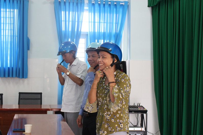 200 teachers and parents inspired to encourage children helmet use in Ho Chi Minh city through Safety Delivered