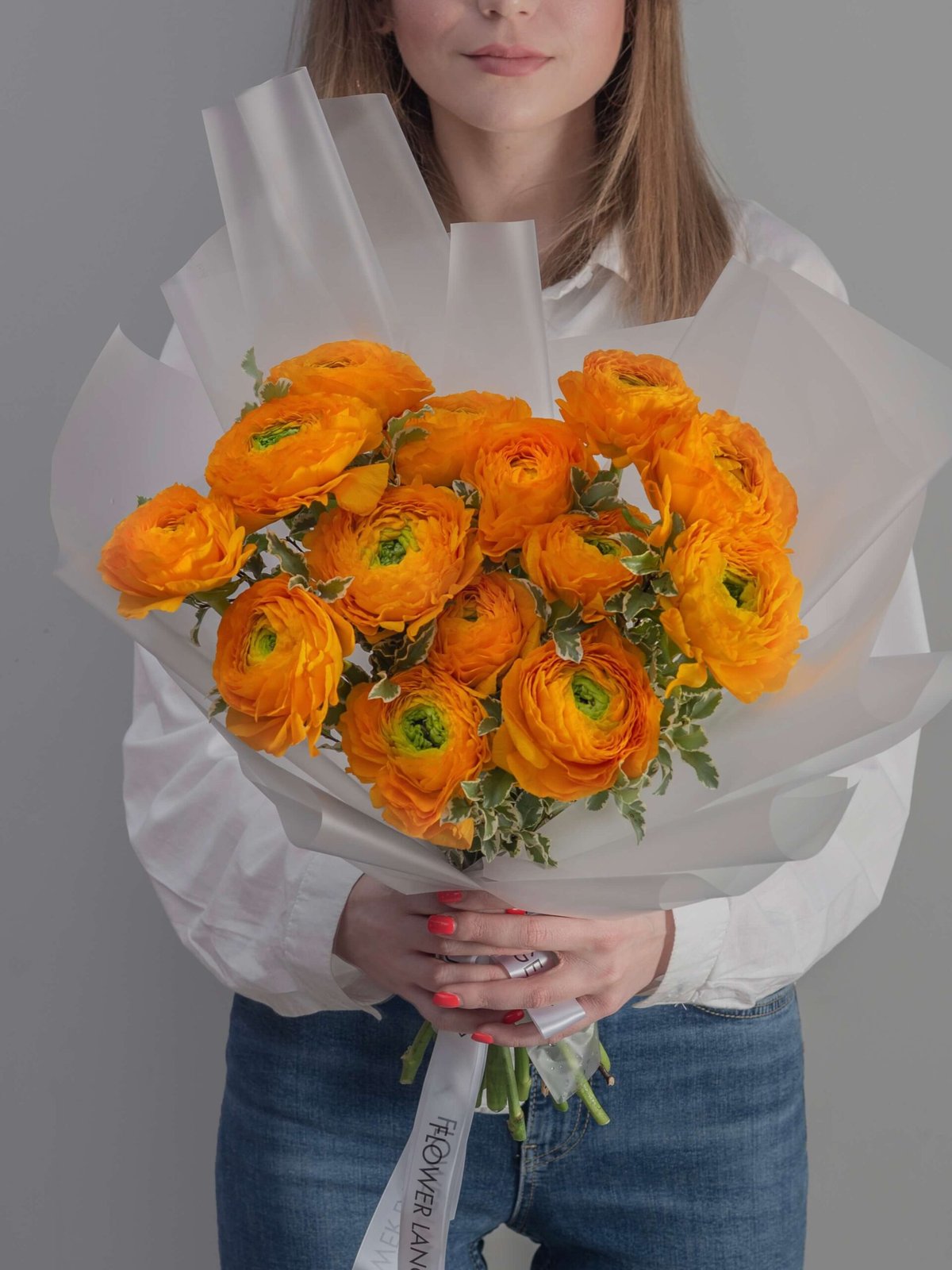 букет из 15 ранункулюсов Yellow